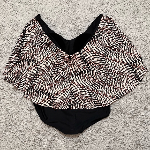 Raisins Swimsuit Stingray Flounce One Piece 24W - Picture 4 of 8